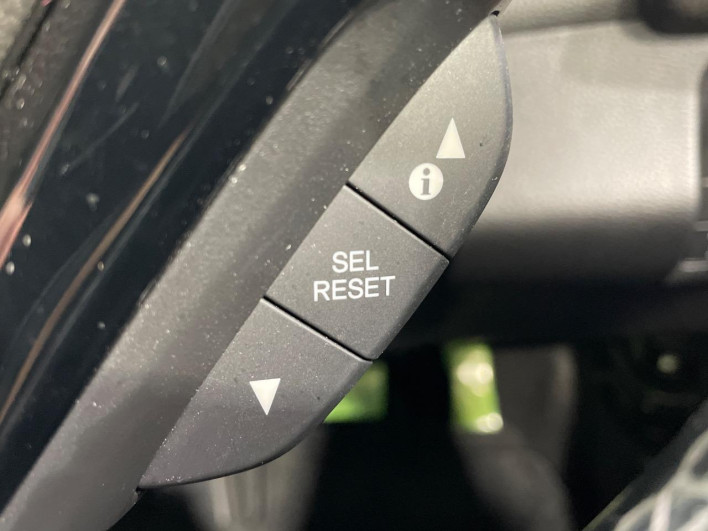 2017 Honda VEZEL DAA-RU3 (UW-69f2a5375310f)[26]