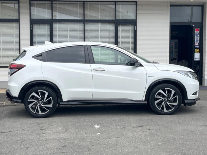 2017 Honda VEZEL DAA-RU3 (UW-69f2a53965dab)[23]