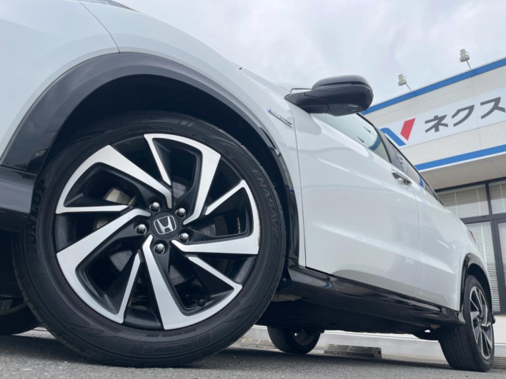 2017 Honda VEZEL DAA-RU3 (UW-69f2a53965dab)[17]