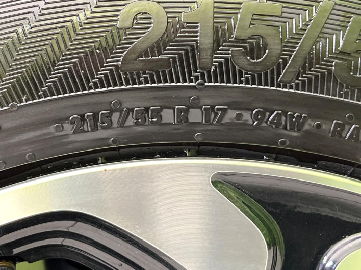 2019 Honda VEZEL DAA-RU3 (UW-69f2a539b7bd3)[6]