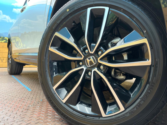 2021 Honda VEZEL 6AA-RV5 (UW-69f2a53b7b358)[19]