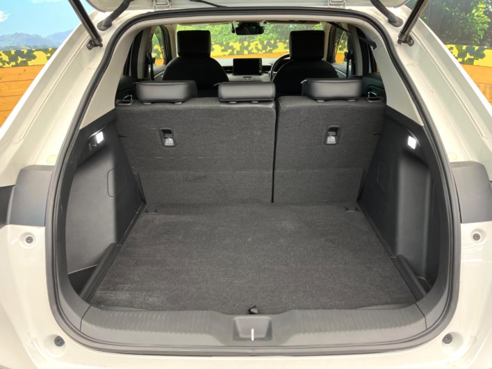 2021 Honda VEZEL 6AA-RV5 (UW-69f2a53b7b358)[28]