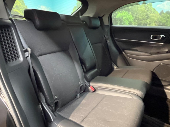 2021 Honda VEZEL 6AA-RV5 (UW-69f2a53b815ce)[17]