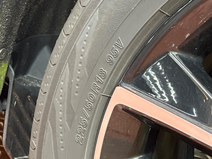 2021 Honda VEZEL 6AA-RV5 (UW-69f2a53b815ce)[11]