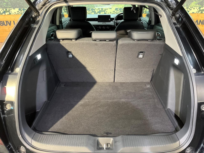 2021 Honda VEZEL 6AA-RV5 (UW-69f2a53b815ce)[26]