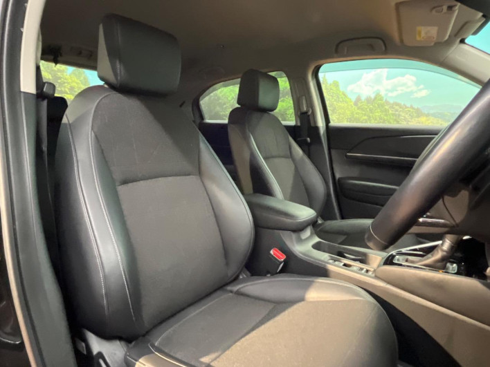 2021 Honda VEZEL 6AA-RV5 (UW-69f2a53b815ce)[16]