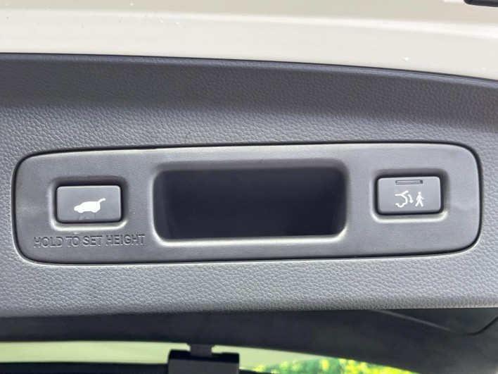 2021 Honda VEZEL 6AA-RV5 (UW-69f2a53c77156)[28]