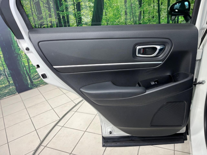 2021 Honda VEZEL 6AA-RV5 (UW-69f2a53c77156)[20]