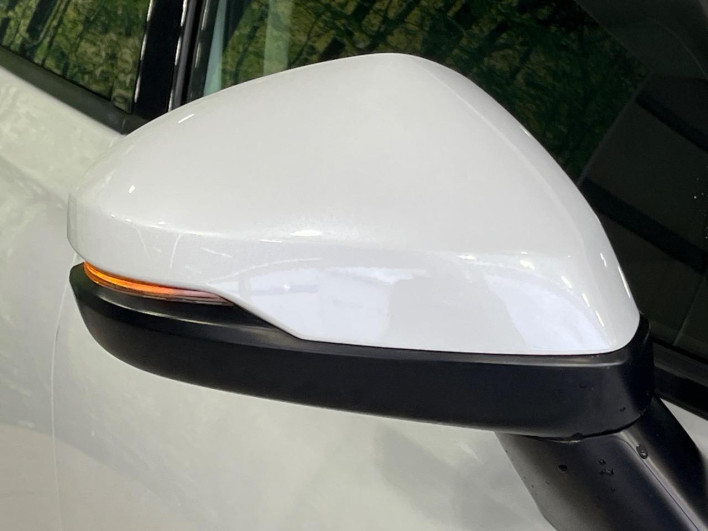 2021 Honda VEZEL 6AA-RV5 (UW-69f2a53c77156)[18]