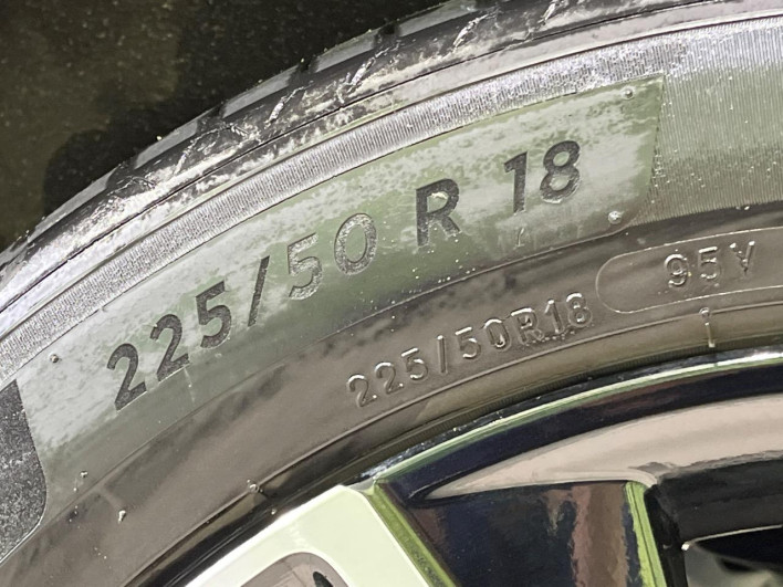 2021 Honda VEZEL 6AA-RV5 (UW-69f2a53c77156)[13]