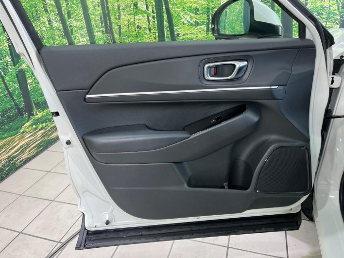 2021 Honda VEZEL 6AA-RV5 (UW-69f2a53c77156)[19]