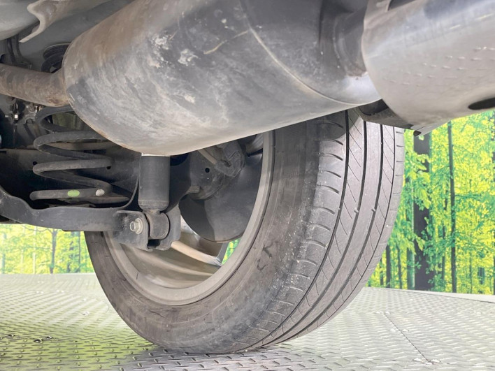 2022 Honda VEZEL 6AA-RV5 (UW-69f2a53d45ebb)[25]