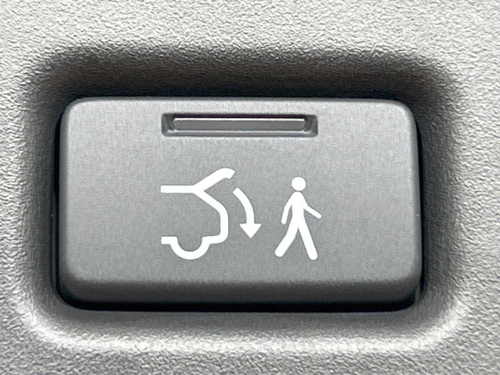 2024 Honda VEZEL 6AA-RV5 (UW-69f2a53e1cf42)[25]