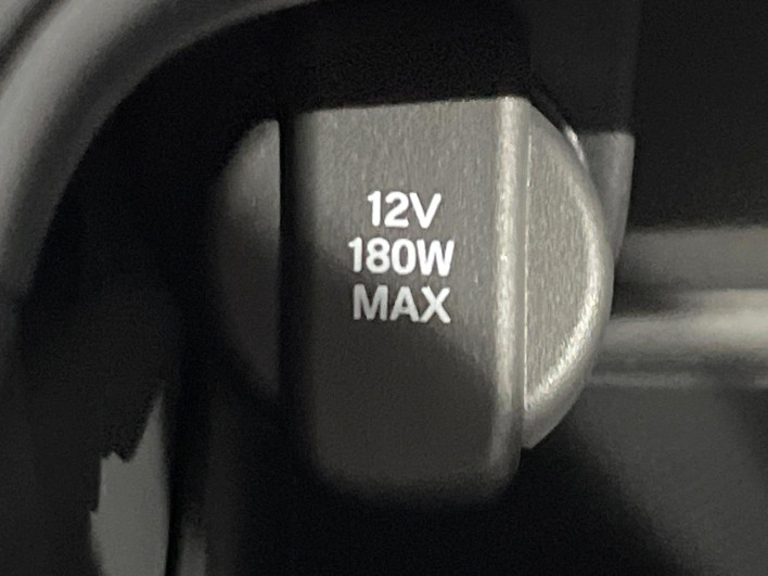 2023 Honda VEZEL 6AA-RV6 (UW-69f2a53e6d74e)[27]