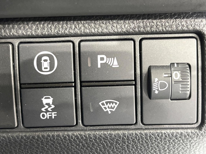 2023 Honda VEZEL 6AA-RV6 (UW-69f2a53e6d74e)[17]