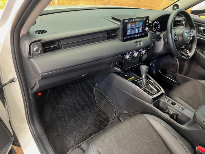 2025 Honda VEZEL 6AA-RV6 (UW-69f2a53ef2c69)[29]