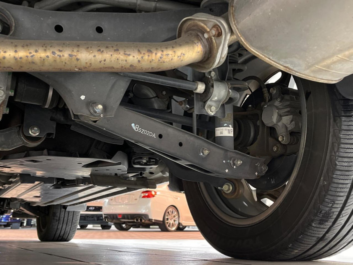 2015 Subaru Forester DBA-SJ5 (UW-69f2a5455be57)[18]