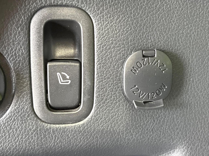 2015 Subaru Forester DBA-SJG (UW-69f2a546487bd)[14]