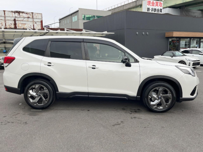 2023 Subaru Forester 4BA-SK5 (UW-69f2a54726029)[18]