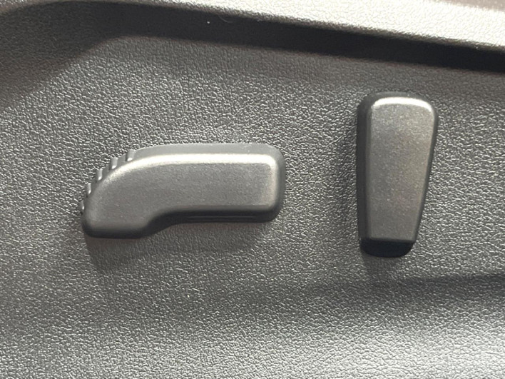 2018 Subaru Forester 5AA-SKE (UW-69f2a548af8e7)[11]