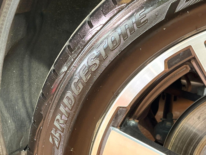 2018 Subaru Forester 5AA-SKE (UW-69f2a548af8e7)[18]