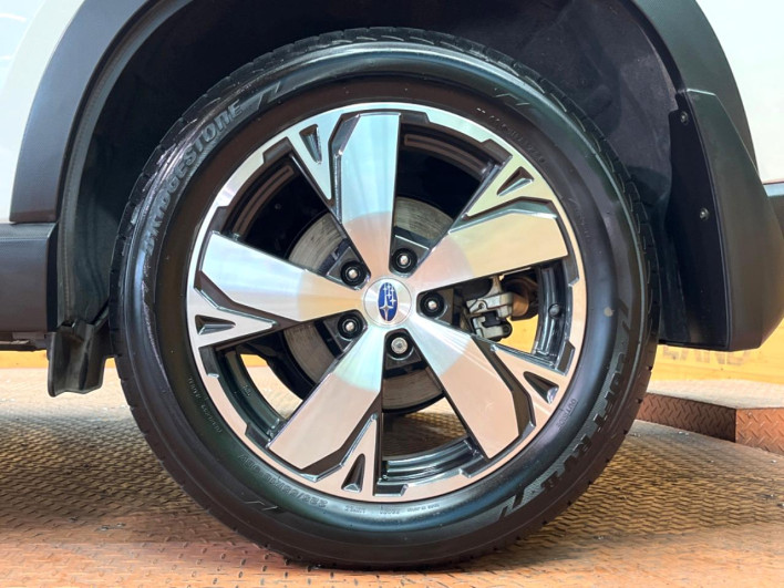 2018 Subaru Forester 5AA-SKE (UW-69f2a548af8e7)[17]