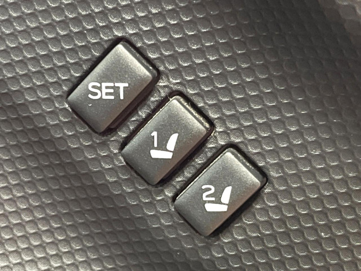 2018 Subaru Forester 5AA-SKE (UW-69f2a548af8e7)[21]