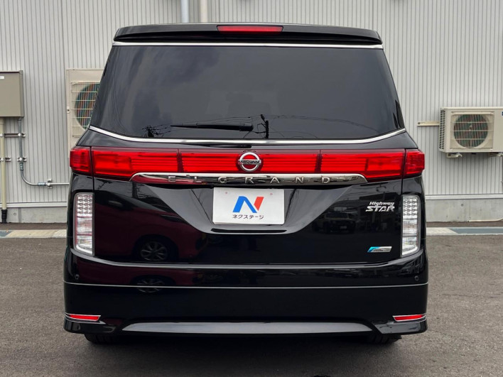 2013 Nissan Elgrand DBA-TE52 (UW-69f2a54b95ce9)[26]