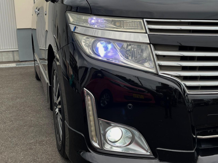 2013 Nissan Elgrand DBA-TE52 (UW-69f2a54b95ce9)[21]