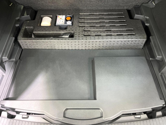 2023 Nissan X-Trail 6AA-T33 (UW-69f2a54b9b0bf)[16]