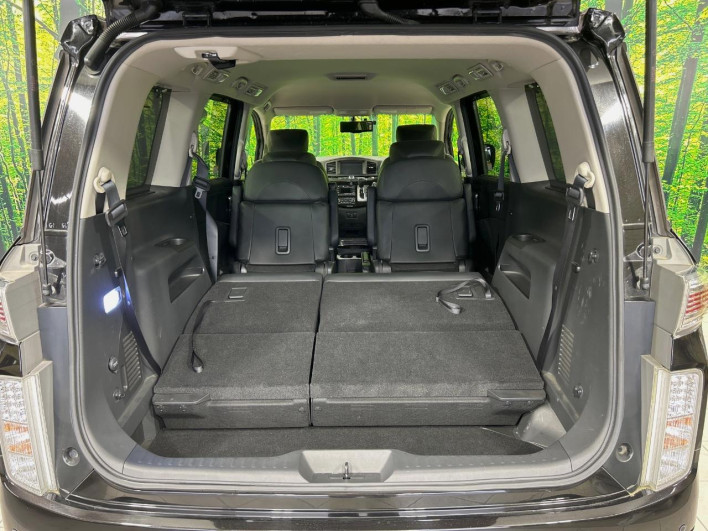 2016 Nissan Elgrand DBA-TE52 (UW-69f2a54bf28cc)[22]