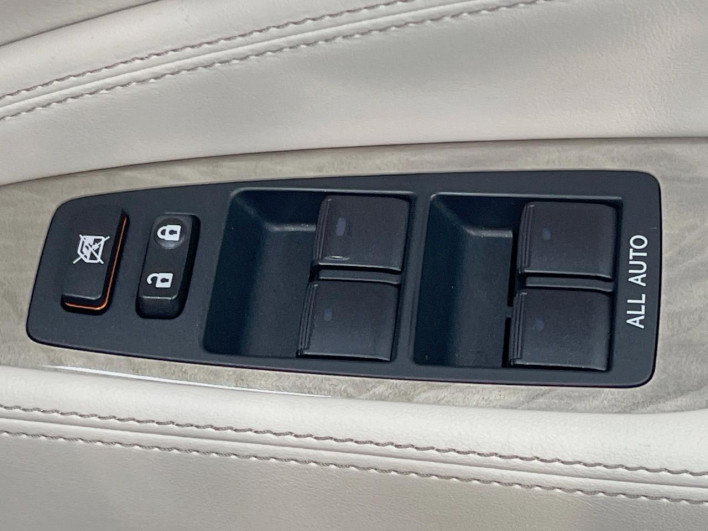 2013 Lexus LS DBA-USF40 (UW-69f2a5552ae79)[28]