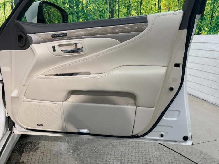 2013 Lexus LS DBA-USF40 (UW-69f2a5552ae79)[27]