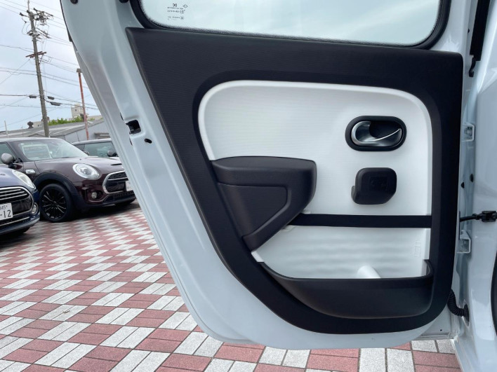 2023 Renault Twingo 3BA-AHH4B (UW-69f2a5571c2a6)[29]