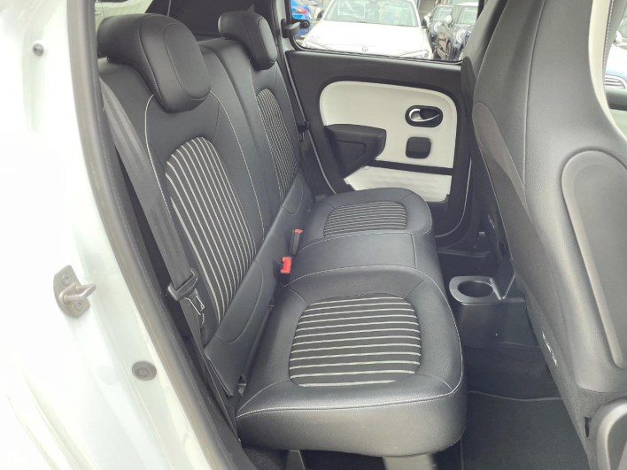 2023 Renault Twingo 3BA-AHH4B (UW-69f2a5571c2a6)[8]