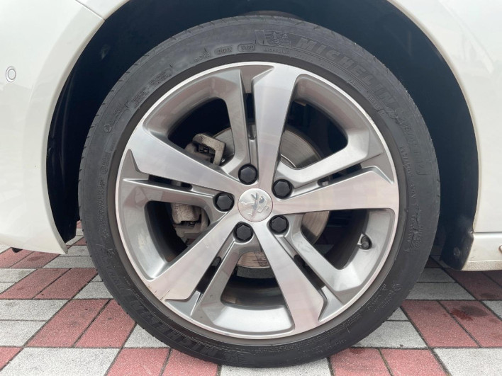 2021 Peugeot 308 3DA-T9WYH01 (UW-69f2a55770e20)[11]