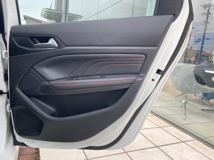 2021 Peugeot 308 3DA-T9WYH01 (UW-69f2a55770e20)[28]
