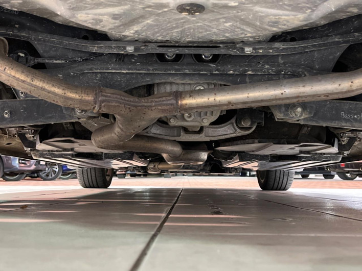 2015 Subaru Levorg DBA-VM4 (UW-69f2a559b7f9f)[16]