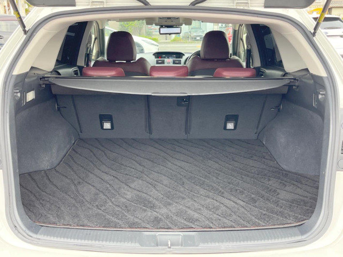 2017 Subaru Levorg DBA-VM4 (UW-69f2a55bc6c5a)[21]