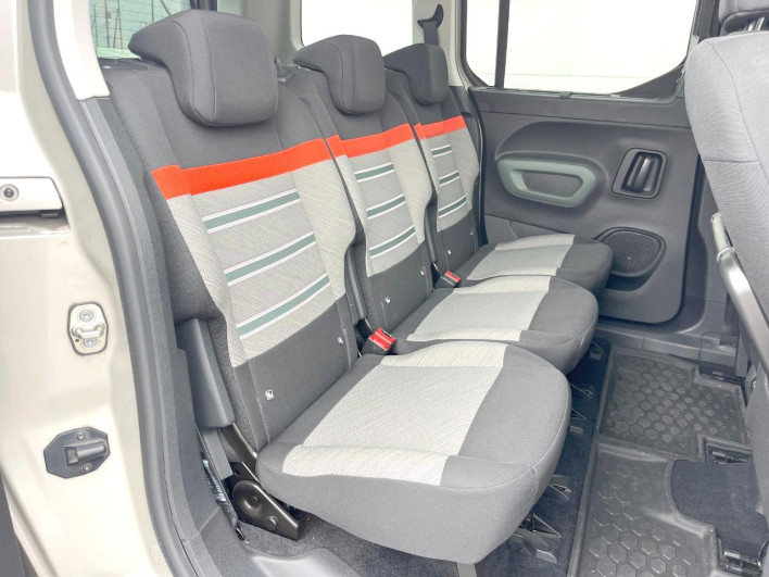 2020 Citroen Berlingo 3DA-K9CYH01 (UW-69f2a55e521af)[17]