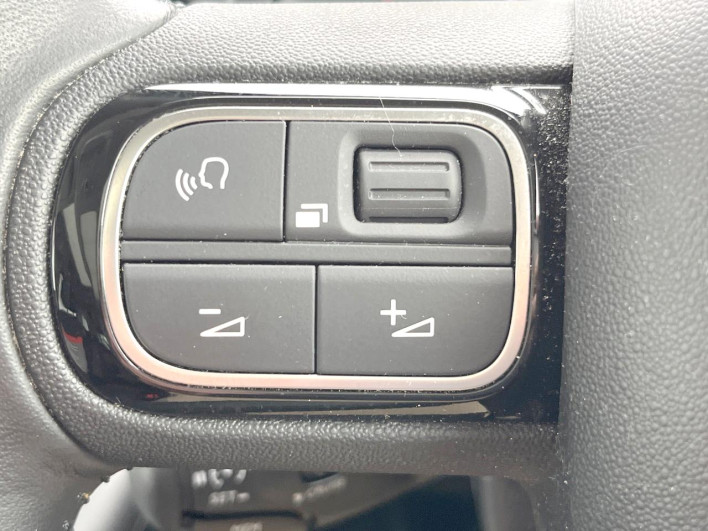 2020 Citroen Berlingo 3DA-K9CYH01 (UW-69f2a55e521af)[28]