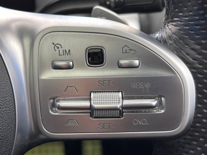 2020 Mercedes Benz GLB 3DA-247612M (UW-69f2a56020f39)[11]