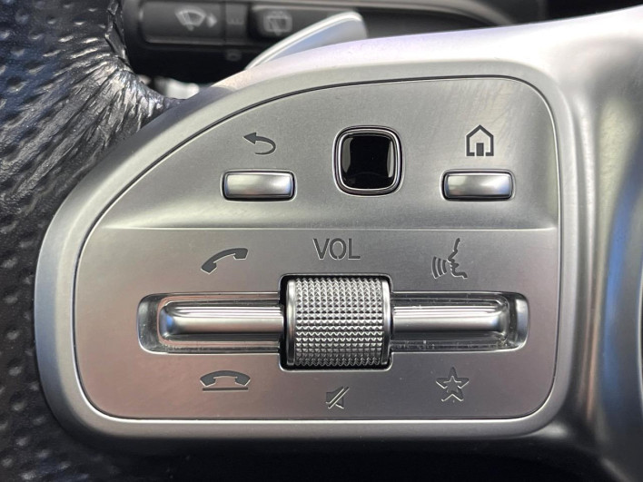 2020 Mercedes Benz GLB 3DA-247612M (UW-69f2a56020f39)[12]