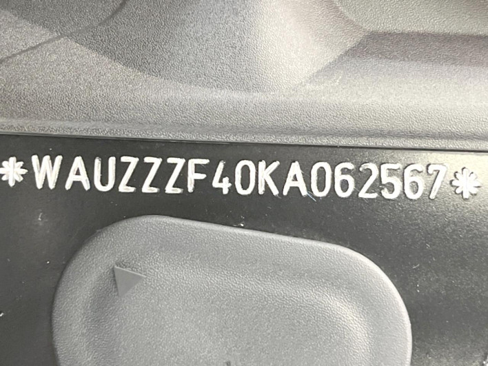 2019 Audi A4 Allroad Quattro ABA-8WCYRA (UW-69f2a56082441)[1]