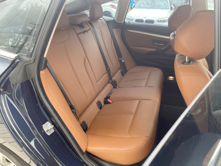 2015 BMW 3 Series DBA-3X20 (UW-69f2a5628011d)[8]