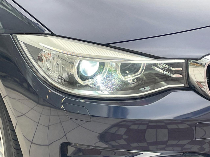 2015 BMW 3 Series DBA-3X20 (UW-69f2a5628011d)[19]