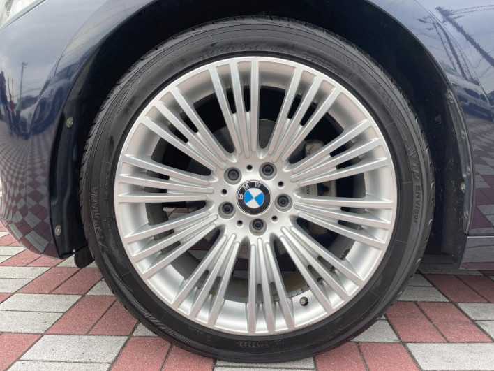 2015 BMW 3 Series DBA-3X20 (UW-69f2a5628011d)[10]
