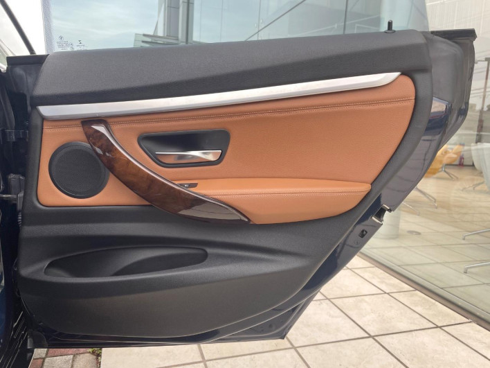 2015 BMW 3 Series DBA-3X20 (UW-69f2a5628011d)[25]
