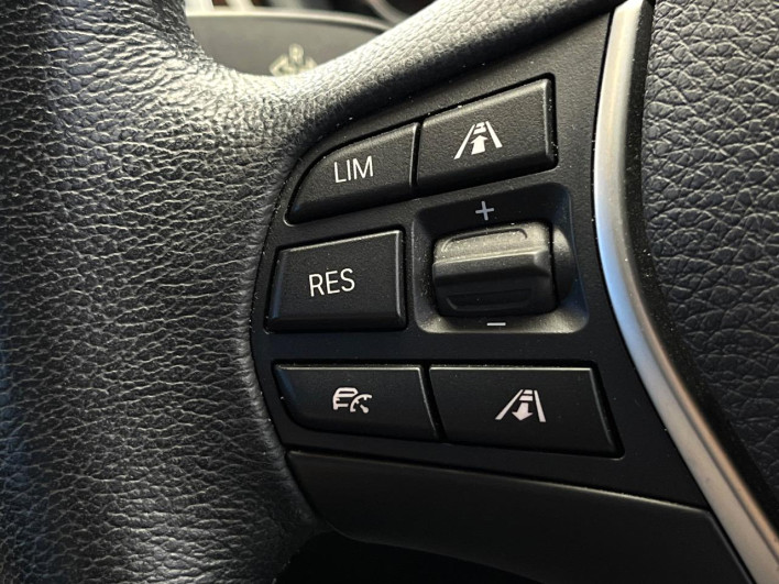 2017 BMW 3 Series LDA-8C20 (UW-69f2a562dd0df)[12]