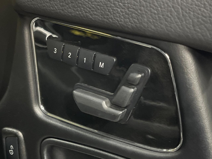 2018 Mercedes Benz G Class LDA-463348 (UW-69f2a56515a63)[4]